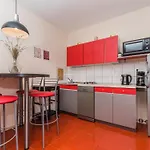 Schoene Erdgeschosswohnung Mit Sonnenterrasse By Interhome Appartamento Dramalj