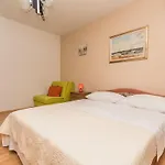 Schoene Erdgeschosswohnung Mit Sonnenterrasse By Interhome * Dramalj