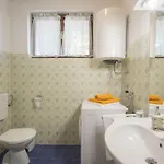 Schoene Erdgeschosswohnung Mit Sonnenterrasse By Interhome Appartamento