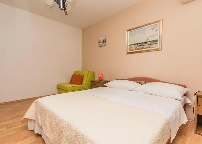 Schoene Erdgeschosswohnung Mit Sonnenterrasse By Interhome * Dramalj